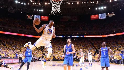 Nba Video Andrew Iguodalas Circus Shot Golden State Warriors Vs