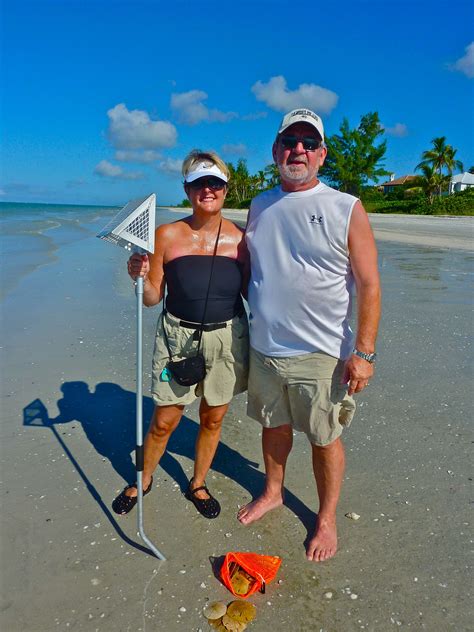 Sand Dollar Days I Love Shelling