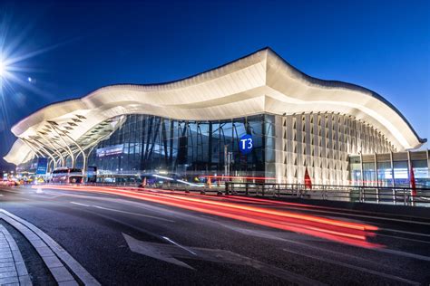 Airport In Xinjiangs Urumqi Emerges As Chinas Busiest Single Runway