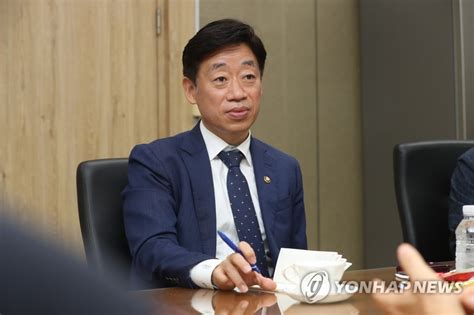 오태석 제1차관 전북대학교 지역혁신선도연구센터 방문 연합뉴스