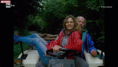 Naked Sabrina Seyvecou In Happy Times Will Come Soon