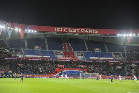 Le Psg Envoie Des Informations Aux Abonnés Au Parc Des Princes Pour La