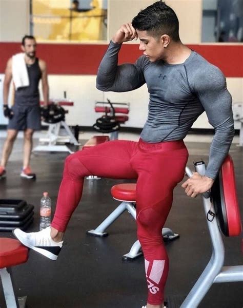 Pin By Arturo Galicia On Atuendo Deportivo Gym Wear Men Mens Workout