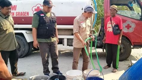 Atasi Kekeringan LPBINU Sragen Salurkan Air Bersih Ke Dukuh Pule