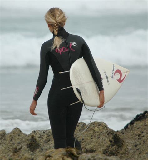 Surf Blog Female Guide To Buying A Wetsuit