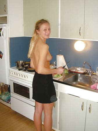 Almost Naked Amateurs In The Kitchen Pics XHamster