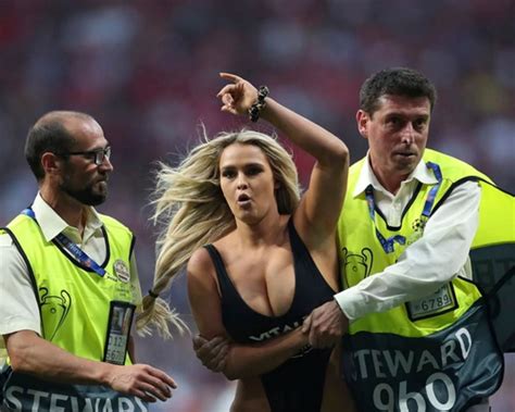 ¿qué Ocurrió Con La Mujer Que Invadió La Cancha En La Final De La