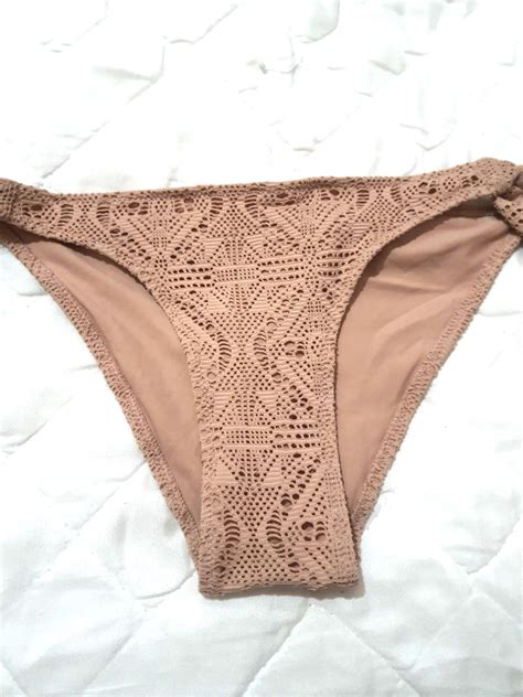 H M Nude Bottom Swimwear Women S Fashion Swimwear Bikinis Swimsuits On Carousell