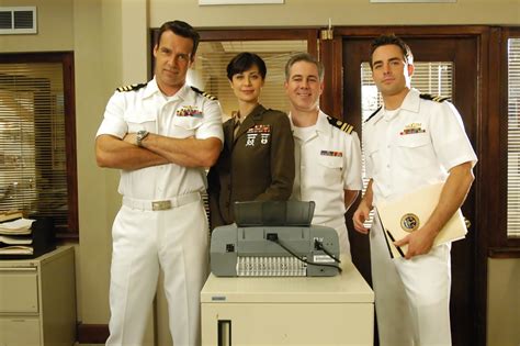 Pin van Gold dust woman op Jag