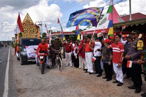 Hadiri Karnaval Pangkalan Lada Pj Bupati Berpesan Agar Masyarakat