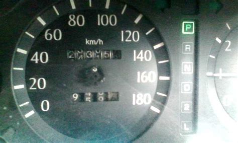Почему прыгает стрелка спидометра на ваз 2110: Почему стрелка ...