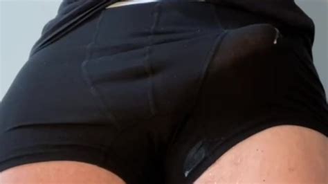 拳击手内裤内的巨大射精 pinoy 抓斗驱动器 Pornhub Gay