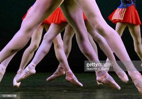 Ballet De Trockadero De Monte Carlo Photos and Premium High Res ...