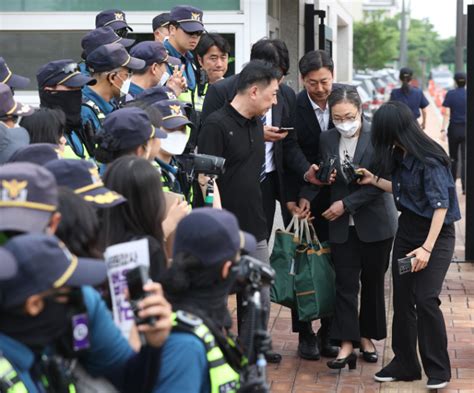 보석 풀려난 박희영 용산구청장 내일 출근 강행충돌우려 노컷뉴스