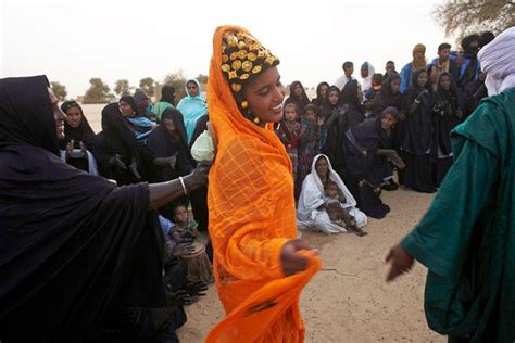 tuareg | TRIP DOWN MEMORY LANE: TUAREG PEOPLE: AFRICA`S BLUE PEOPLE OF THE ... Poems Beautiful ...