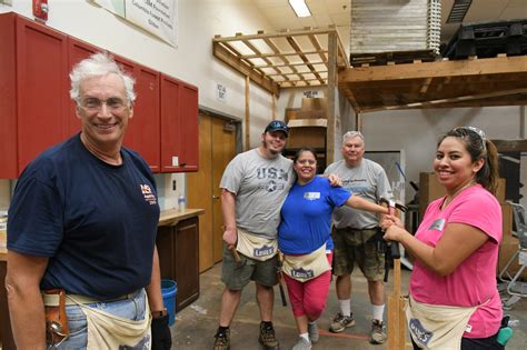 Familia latina comienza a construir el sueño de tener casa propia Enlace Latino NC Carolina