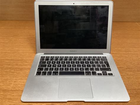 Notebook Apple MacBook Air 13" (A1466) - nefunkční, bez SSD a zdroje ...