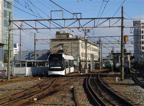 Тояма, Niigata/Bombardier TLR0600 № 9001; Тояма — Трамвайное депо ...