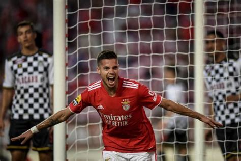 Benfica Empata O Vit Ria De Guimar Es Pela Ta A Da Liga Portuguesa