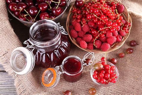 Пазл красные ягоды для варенья - разгадать онлайн из раздела "Еда ...