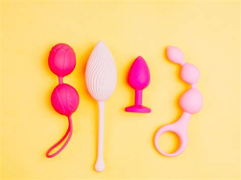 11 Types Of Sex Toys That Couples Can Enjoy The Frisky