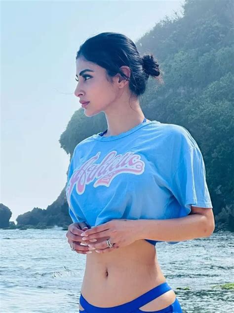 Mouni Roy Flaunts Perfectly Toned Figure InBOLD Blue Bikini With Crop