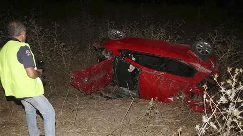 Dos Fallecidos Y Dos Heridos En Un Accidente En La A