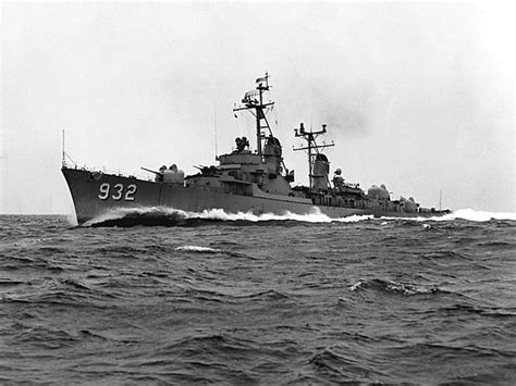 USS John Paul Jones (DD-932) - Wikipedia