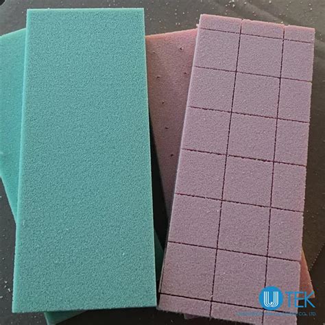 Density 80 100 Kg M3 Slotted Perforated PVC Foam Core China