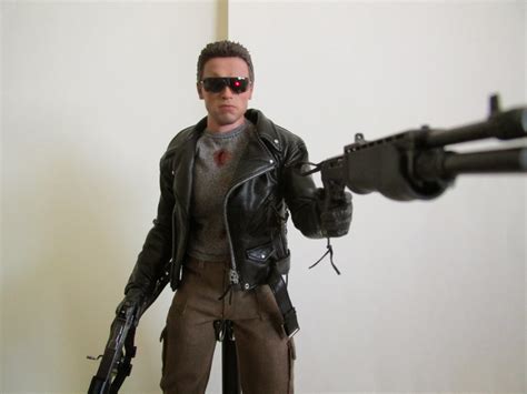 Hot Toys 1 6th Scale The Terminator T 800 Battle Damaged Edition Toy Re Action