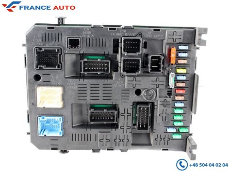 BSI Control Module Fuse Box Peugeot 3008 9678477180 BSI04EV K04 00