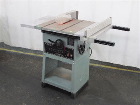 Delta 34 670 Table Saw 10