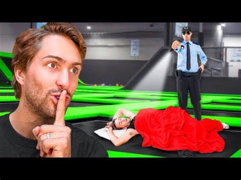 Sneaking Into Super Trampoline Park Overnight Challenge Youtube