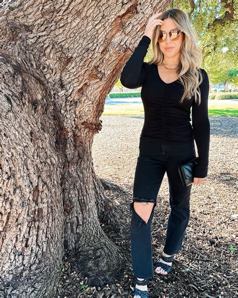 Whitney Jeans | Four Halos Boutique