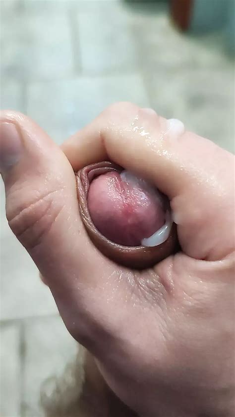 Stroke Before Shower Gay Amateur Amateur Porn Feat Mr XHamster