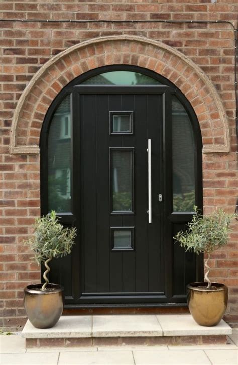 Composite doors – designs, materials, advantages and benefits