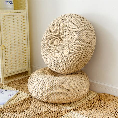 2021 Round Water Hyacinth Seagrass Rush Cushion Ottoman Seat Rush Mat