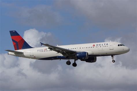 Delta Airbus A N Nw Th Crocoll Flickr