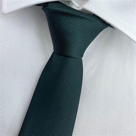 Gravata Verde Esmeralda Semi Slim Social Para Padrinhos De Casamento