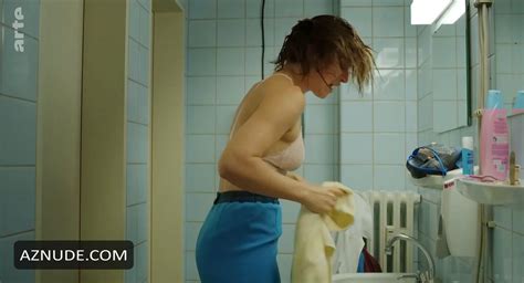 STERNE UBER UNS NUDE SCENES AZNude