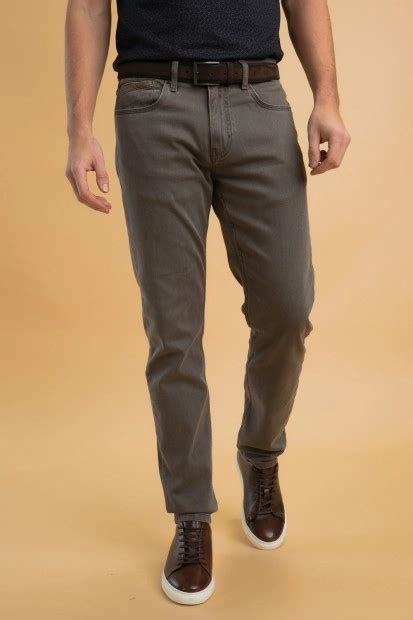 Pantalons Slim Tapered Ou Straight Bien Choisir Sa Coupe