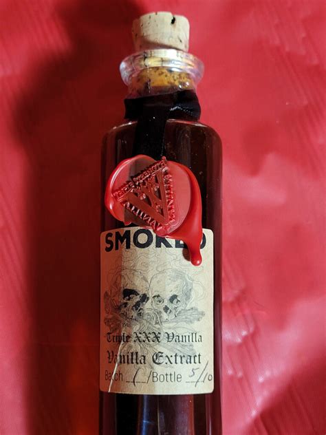 SMOKED VANILLA closeup – TRIPLE XXX VANILLA