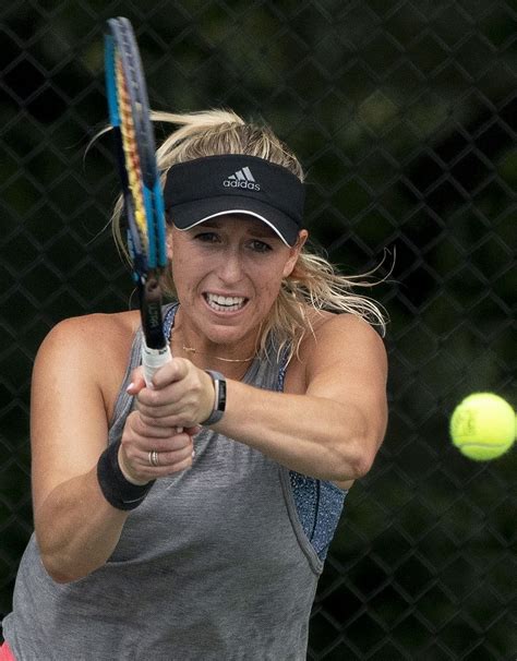 Alexa Guarachi Pasa A Cuartos De Final En Dobles De Roland Garros