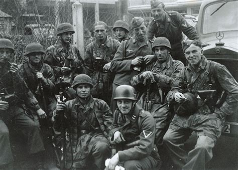 NAZI JERMAN: Foto SS-Fallschirmjäger-Bataillon 500/600