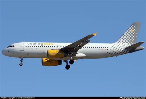 EC LRE Vueling Airbus A320 232 Photo By Tombarelli Federico ID 372656