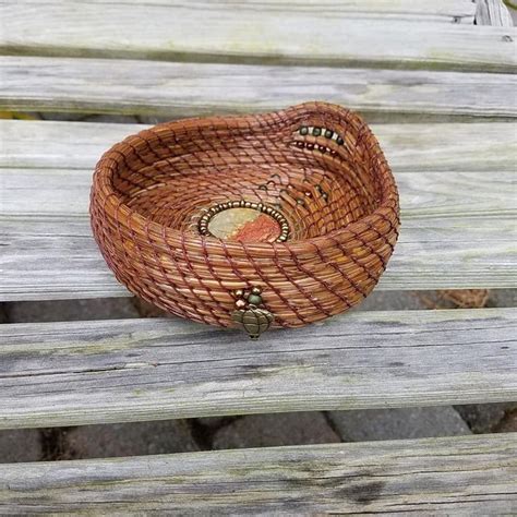 Pin By Eileen Sottovia On Pine Needle Basketry Pine Needle Baskets