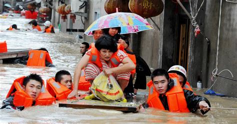 Deadly Typhoon Megi Blows Through Taiwan And China