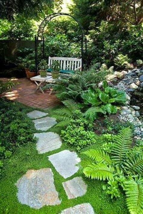 Lady Anne's Cottage: A Charming Shade Garden...