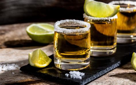 Como A Tequila Feita Em Um Destilaria Tradicional No M Xico Mdig