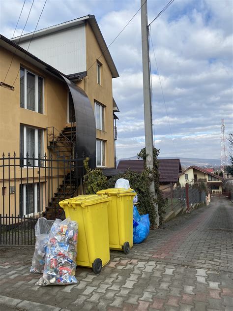 Adi De Euri Pubela Galben Se Colecteaz Miercuri N Bistri A